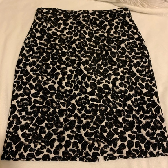 Women’s J. Crew animal print skirt size 2